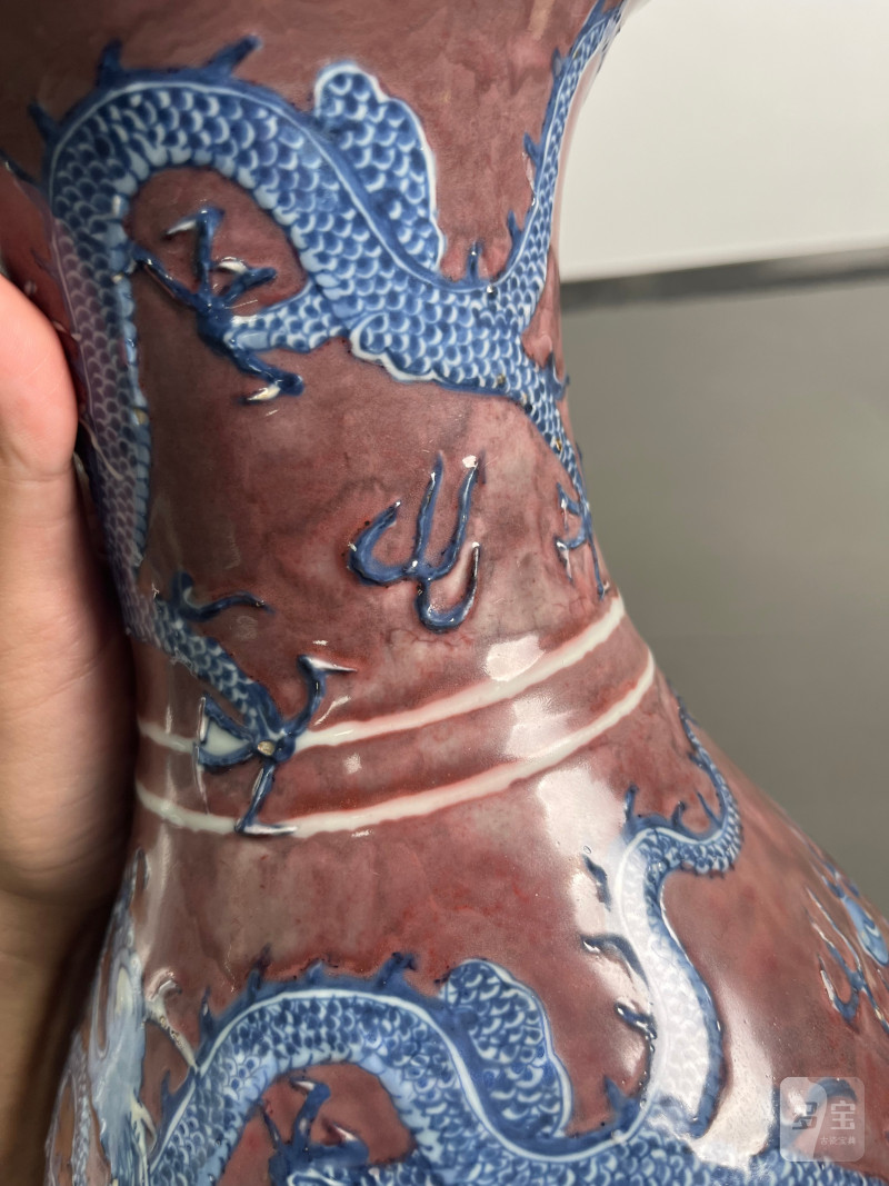 清康熙  青花釉里红堆塑云龙纹琵琶尊 - 图16